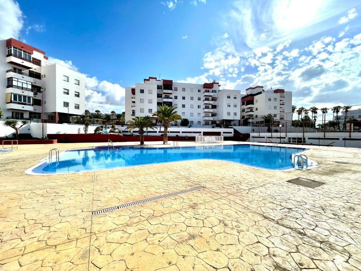 Apartamento Urb. Palmeras Del Sur Con Piscina 아데제 외부 사진